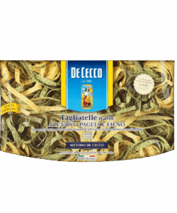 Tagliatelle Paglia e Fieno con Huevo y Espinaca